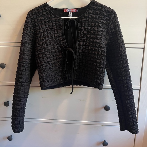 Urban Outfitters Puffy Black Bow Tie Front Cardigan - Picture 6 of 6